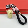 Moda Versátil Hazte Rico Inmediatamente Tesoro Princesa Por Favor Hazte Rico Llavero Creativo Colgante para Bolso Artículo de Moda