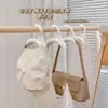 Estante de plástico para colgar bolsas, sombreros y bufandas en el armario, sin perforaciones, sin deformación, estante de almacenamiento