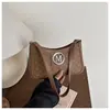 Bolso Retro de Axila para Mujer 2025 Verano Nueva Tendencia con Estampado de Letras Bolso de Hombro de Alto Valor Bolso de Mujer de Alto Valor