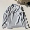 Camiseta básica de alta calidad para niños para otoño e invierno, linda camiseta básica estampada de dibujos animados engrosada de terciopelo de proteína con cuello medio alto