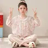 Pijama dulce para niñas para primavera y otoño, de manga larga, fino, algodón puro, gasa de algodón de doble capa, estilo de dibujos animados, para niñas, adecuado para niños mayores, ropa de casa