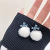 Otoño e Invierno Super hada aretes de botón con bola de pelo 2023 nuevos Corea del Sur lazo de chica dulce aretes populares en línea para mujeres