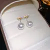 Pendientes de perla triangulares de aguja de plata estilo coreano, lujo ligero, alta gama, modernos, sencillos, versátiles, exquisitos accesorios para la oreja