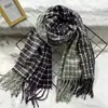 Comércio Exterior Inverno Novo Versátil Cachecol Xadrez Natalino Feminino Quente Imitação Caxemira Xale de Alta Qualidade Cachecol para Casal