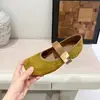 Sapatos Femininos de Uma Tira 2026 Sapatos Mary Jane Versáteis para Uso Externo Confortáveis Planos Bico Quadrado Boca Rasa Estilo Retrô para Meninas Jovens