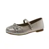 Sapatos Femininos Estilo Verão 2026, Boca Rasa, com Aumento de Altura Oculto, Adequados para Combinar com Saias, Sapatos de Couro Pequenos, Sapatos de Ballet Planos Franceses Mary Jane