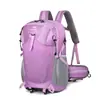 Nova mochila de grande capacidade, com design simples e estiloso, é um modelo moderno de 2026, perfeita para mulheres e adequada para esportes, atividades ao ar livre e caminhadas.