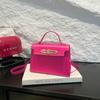 Bolso Cuadrado Pequeño Versátil de Textura Casual 2026 Verano Nuevo Elegante Moda Tendencia Color Sólido Bolso de Hombro Cruzado para Viajes