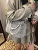 Bolsa de Pelúcia Longa para Mulheres 2025 Nova Tendência Versátil Bolsa de Mão Estilo Quente Elegante Bolsa de Ombro Transversal de Pelúcia