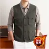 Colete Masculino Espesso com Forro de Fleece Tamanho Grande Gola V Gilete Multibolsos Roupa de Trabalho Colete de Algodão Acolchoado Moderno