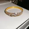 Pulsera Abierta Flor de Circonita Super Brillante, Moderna, Sencilla, Lujo Ligero, Pulsera de Alta Gama, Versátil para el Uso Diario, Joyería para Mujer