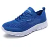 Nuevos zapatos de malla ligeros y transpirables para hombre, zapatillas casuales de malla grande, zapatillas de running, zapatos de malla con cordones