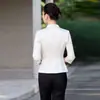Estilo Novo Primavera e Outono Elegante Blazer de Cetim Acetato Acinturado de Alta Qualidade Sem Gola para Mulheres, Ol Top Cor de Café com Manga Três Quartos