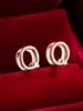 Pendientes de botón casuales de moda populares, creativos, con diseño de letra, simples, versátiles para el día a día, de alta calidad, lujo ligero