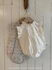 Roupas Infantis Jennybebe Categoria Roupas para Bebês um Macacão Triângulo para Menina de Verão Estilo Ocidental Renda Peça Única Macacão Harem