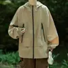 Ropa de estilo montañero ultradelgada, transpirable y protectora del sol para hombres, con mangas largas de secado rápido, diseño con capucha y adecuada para actividades al aire libre como senderismo y montañismo en verano