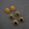 Brincos vintage de calcedônia esculpida em vidro incrustado Qingdao Jewelry, brincos Guifu Xiaozhong da antiguidade média, brincos de ouro fosco