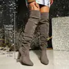Nuevos estilos de otoño e invierno: botas altas de gamuza, con punta, tacón de aguja, adelgazantes, plisadas, de tacón medio, de moda, para mujer