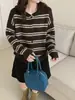 Cárdigan de Punto con Capucha a Rayas Retro Color-Block para Mujer, Nuevo Estilo Casual Versátil Holgado para Otoño/Invierno 2026