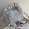 Bolsa de Pelúcia Nova e Fashion para Mulheres Outono e Inverno Uma Alça Transversal Bolsa Feminina de Pele Sintética De Mão Fofa Nicho Felpudo