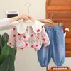Traje de Niña Estilo Nuevo Moda de Academia Cardigan con Solapa 2025 Abrigo Ropa para Bebé Niños Conjunto de Tres Piezas Lindo