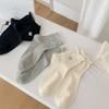 Calcetines de mujer primavera y otoño lazo blanco calcetines de tubo sin costuras con zapatos de cuero pequeños calcetines de algodón japonés de verano delgados
