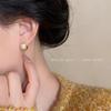 Aretes de botón de perlas de alta calidad para mujer Otoño e Invierno Aretes elegantes retro franceses Aretes versátiles para el día a día