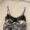 Pijama de camisola de encaje estilo francés para mujer, nuevo modelo verano 2026, estampado de pintura a tinta, seda de hielo fina con copas en el pecho, ropa de casa