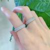 Anel de Diamante de Três Fileiras Totalmente Cravejado com Microincrustação para Mulheres Moda Personalidade Ins Design de Nicho Senso de Design Luxo Leve Anel para Dedo Indicador de Casais
