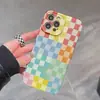 Funda de Teléfono Móvil Cuadrícula Cuadrada Colorida para iPhone 17 Película de Transferencia de Calor con Agujeros Finos Manzana 18Promax Venta Caliente de Comercio Exterior