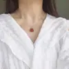 Collar de Cristal de Fresa Flor de Durazno Colgante de Pata de Gato para Pareja Cadena de Clavícula Rosa de Cristal Plateado para Mujer Verano Simple y Dulce