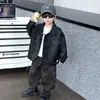 Chaqueta de Cuero de Otoño para Niños 2026 Nuevo Modelo Elegante Chaqueta Estilo Motociclista para Niños Cortavientos Retro Estilo Hong Kong