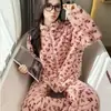 Nueva colección de otoño e invierno: conjunto de pijama suave, afelpado y cálido con un lindo estampado de oso y moño, con forro de felpa para mayor calidez y comodidad, perfecto para relajarse en casa