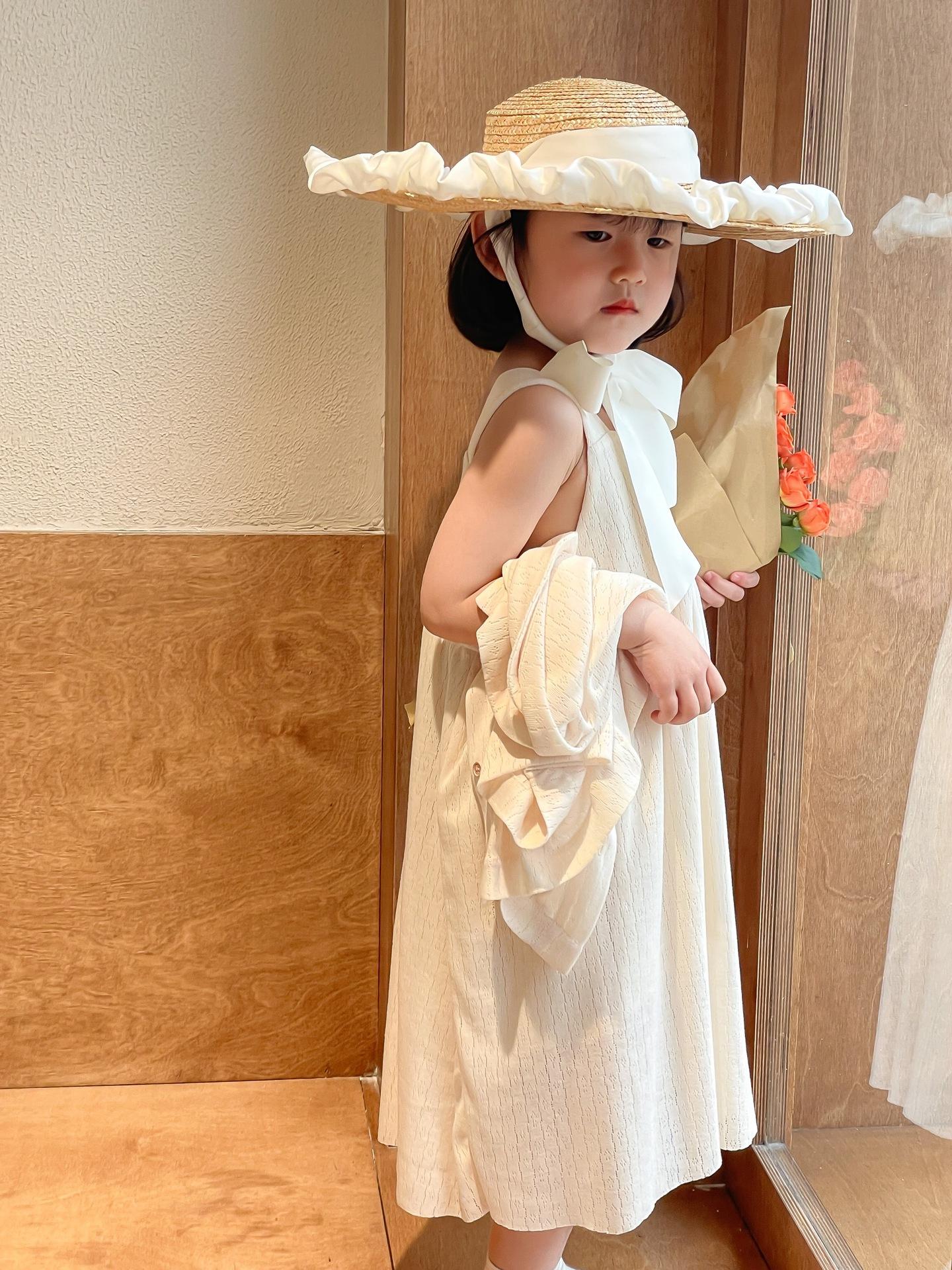 DB71E08F-A87A-4BC2-80B8-6C4FF6