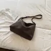 Bolsa tejida vintage de gran capacidad Shuai Mi Jia para mujer, nuevo bolso tote de moda otoño 2026, bolso de hombro casual para madre e hija
