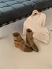 []Coleção Outono 2026: Botas Femininas de Cano Médio Retro, Patchwork, Pelo Sintético com Detalhe de Laço e Salto Escondido