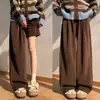 Pantalones de chenilla color café de pierna ancha para mujer, nuevo estilo Otoño e Invierno 2026, pantalones deportivos casuales rectos holgados de cintura alta para figuras petite.