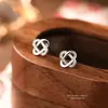 Pendientes de plata pura S999 Yun Xiaoshu con nudo concéntrico incrustado de diamantes, simples y versátiles para el uso diario, suministro directo de la fábrica de origen