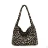 Nuevo Bolso de Hombro Retro de Nicho Estampado de Leopardo para Otoño/Invierno Bolso Tote de Gran Capacidad Bolso de Mano para Viajes Cotidianos Bolso Cruzado Francés