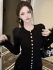 Suéter redondo dulce y sencillo estilo Chanel con ribete mullido y mangas de farol, top básico ajustado para mujer de otoño e invierno