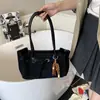 Bolsa Satchel Retro de Nicho para Axila com Acabamento Fosco para Mulheres Nova Tendência Outono 2025 Bolsa de Ombro Estilosa para o Dia a Dia