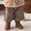 Chaleco de Niña Ropa de Abrigo de Invierno Elegante para Bebé Niño Pequeño Otoño Invierno Nuevo Estilo Cuero Piel Integrados Capa Cálida Chaleco Engrosado