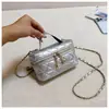 Bolsa pequeña cuadrada para maquillaje de mujer, nuevo estilo 2026, bolso cruzado chic y elegante con patrón de diamantes y correa de cadena, adecuado para ir al trabajo