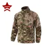 La nueva chaqueta de forro polar para deportes al aire libre de SARH es un cárdigan de forro polar de rejilla de maíz de doble cara en estilo táctico de camuflaje