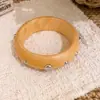 Pulseras de Madera Nuevas Transfronterizas Europeas y Americanas, Pulseras Retro, Simples y Versátiles, Lujo Ligero, de Gama Alta y con Temperamento para Mujeres al por Mayor