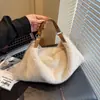 Bolsa de pelúcia Ins para mulheres moda outono e inverno estilo coreano bolsa de mão de nicho bolsa de ombro peluda bolsa transversal fofa