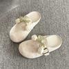 Chinelos Baotou Femininos, Nova Moda Verão 2026 Estilo Coreano Versátil Sandálias Planas Slip-On de Solado Macio