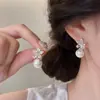 Pinzas para Orejas Estilo Coreano Sin Perforación, Pendientes de Diseño Genial para Mujer, Pinzas para Cartílago de Oreja de Mariposa con Borla Larga de Perlas, Gama Alta