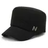 Gorra de Hombre Nueva de Invierno de Terciopelo Cálida de Cuero para Papá y Personas Mayores, de Mediana Edad y Mayores, Resistente al Viento, Protección para Orejas, Gorra Plana