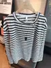Camiseta Retro de Rayas con Cuello en V Holgada de Manga Larga Estilo Old Money para Hombres y Mujeres Moda Otoño Versátil Casual Capa Base Transpirable